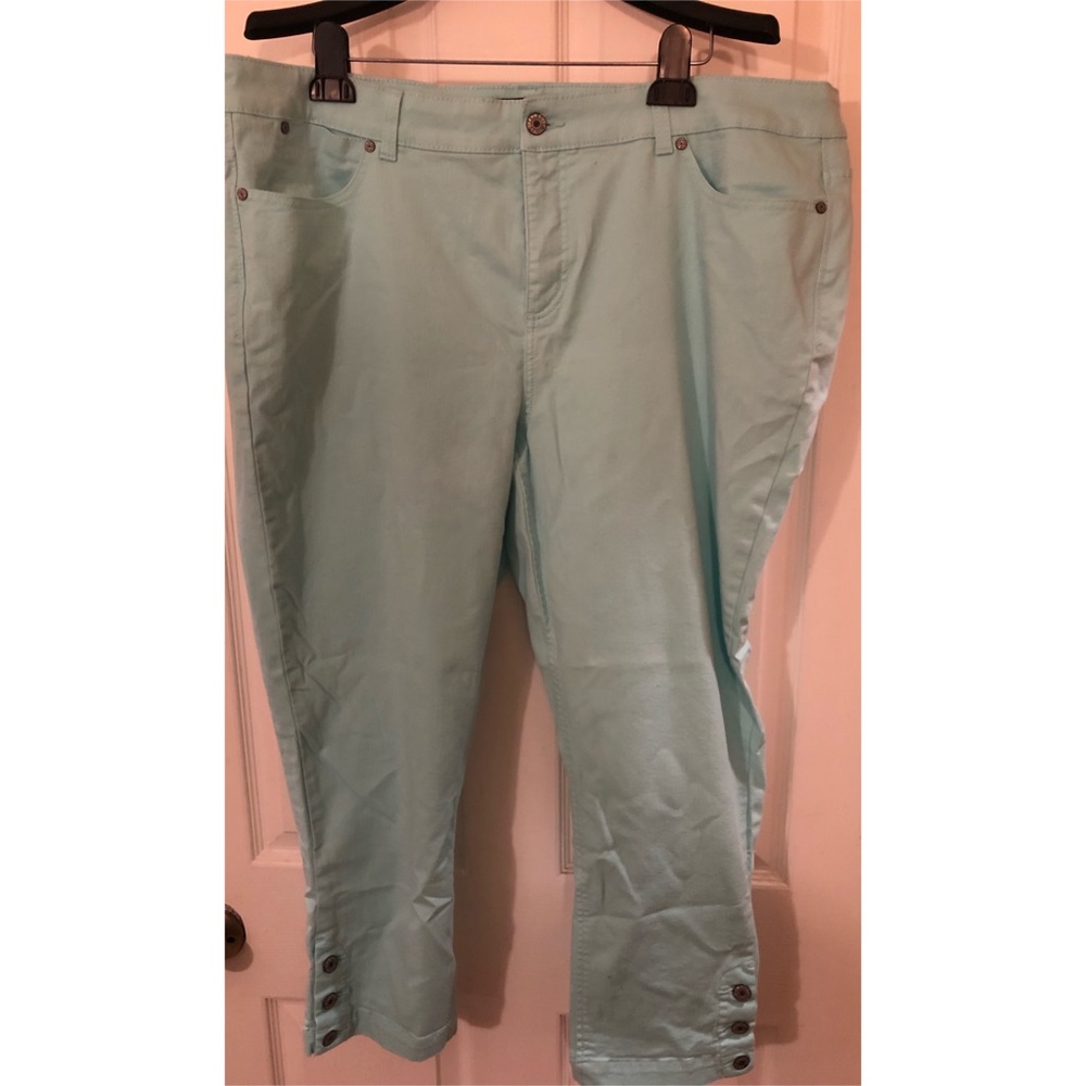 Light Blue Teal Talbots capris 20